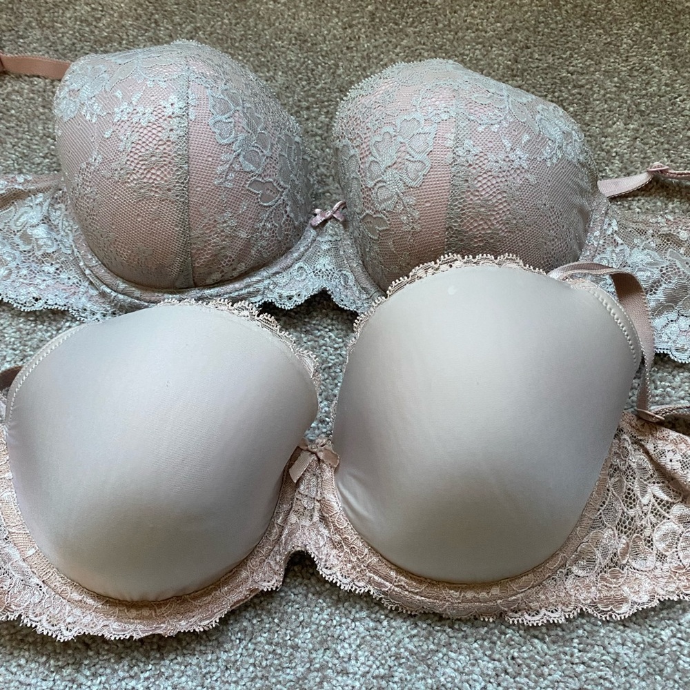 Two Victoria Secrets bras size 38C